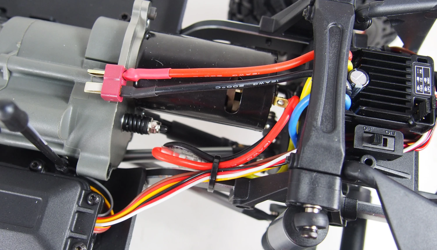 AMXRock RCX10B Scale Crawler Pick-Up 1:10, RTR Weiß 7 AMXRock RCX10B Scale Crawler Pick-Up 1:10, RTR Weiß – Bild 7