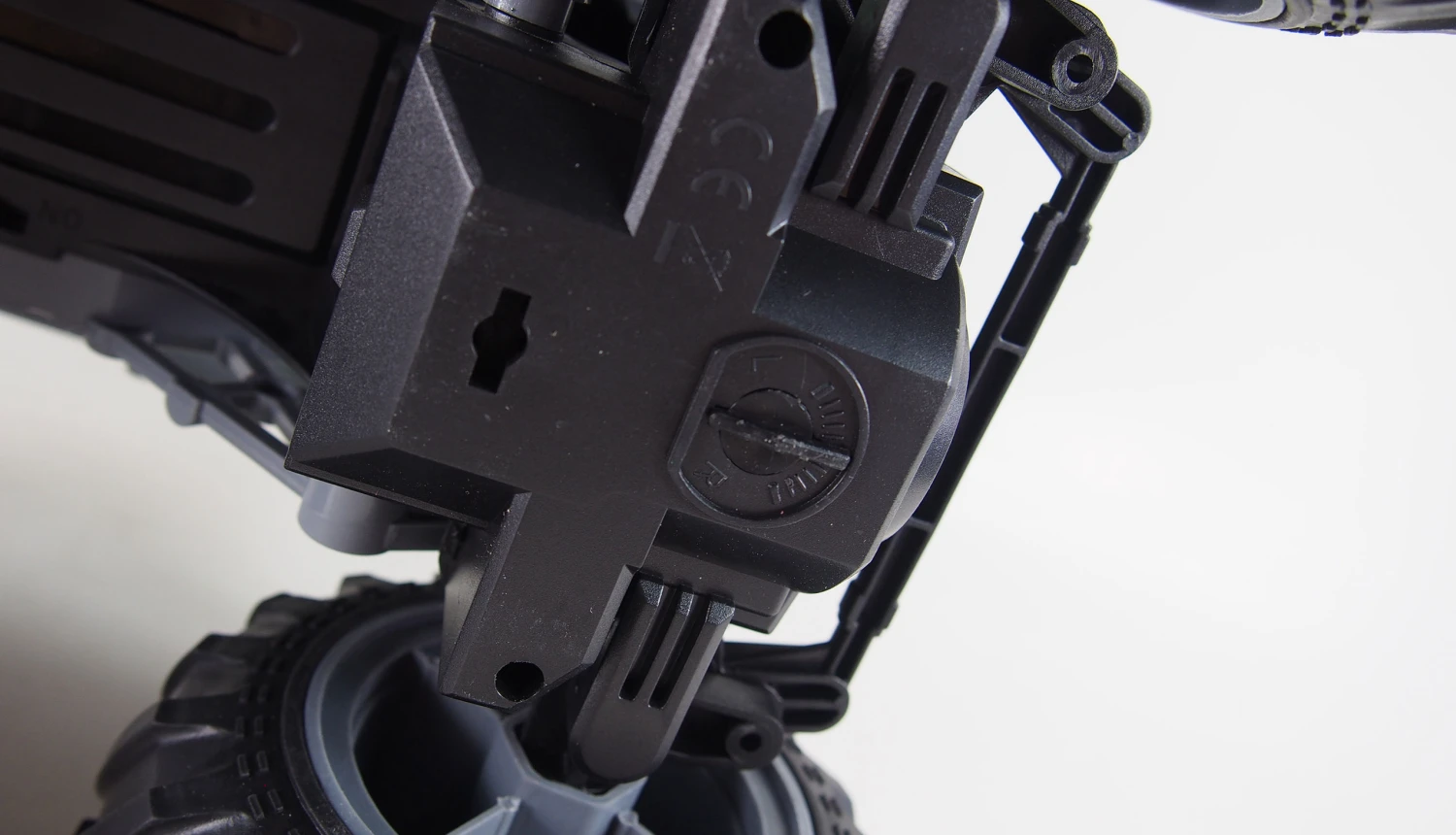 Crazy SchoolBus Monster Truck 1:16 RTR Grün 7 Crazy SchoolBus Monster Truck 1:16 RTR Grün – Bild 7