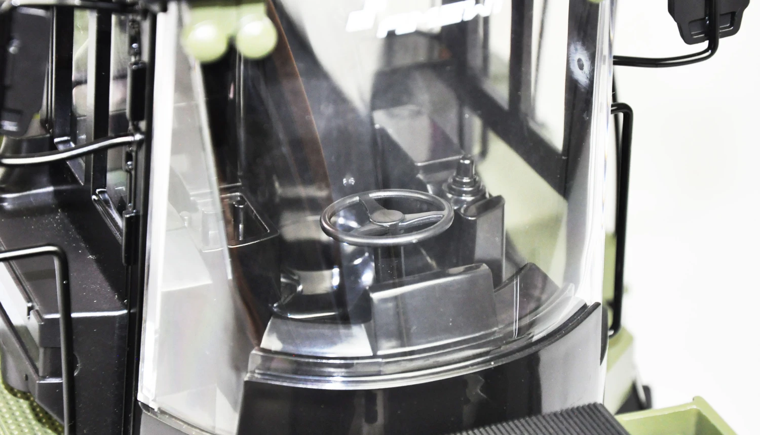 Hydraulik Militär-Radlader G921H Vollmetall 1:16, RTR, Olivgrün 7 Hydraulik Militär-Radlader G921H Vollmetall 1:16, RTR, Olivgrün – Bild 7