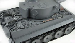 Tiger I 1:16 Professional Line III BB/P 15 Tiger I 1:16 Professional Line III BB/P -Modellauto Deutschland Verkaufs-Shop 23040 06