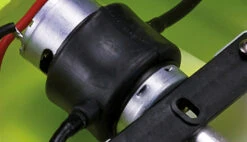 Rennkatamaran Adventure Grün 2,4 GHz 30km/h -Modellauto Deutschland Verkaufs-Shop 26074 02